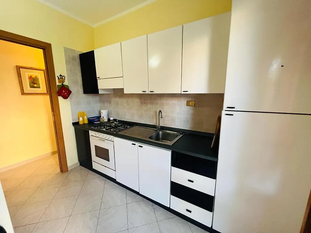 New Residence Campofelice Di Roccella 0*,