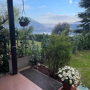 lallas-home-with-garden-and-lake-view.it-lombardy.com/